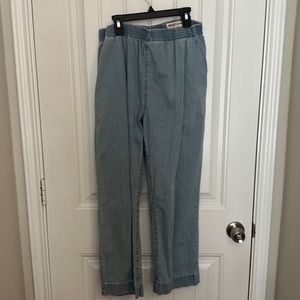 Comfy jean looking pants